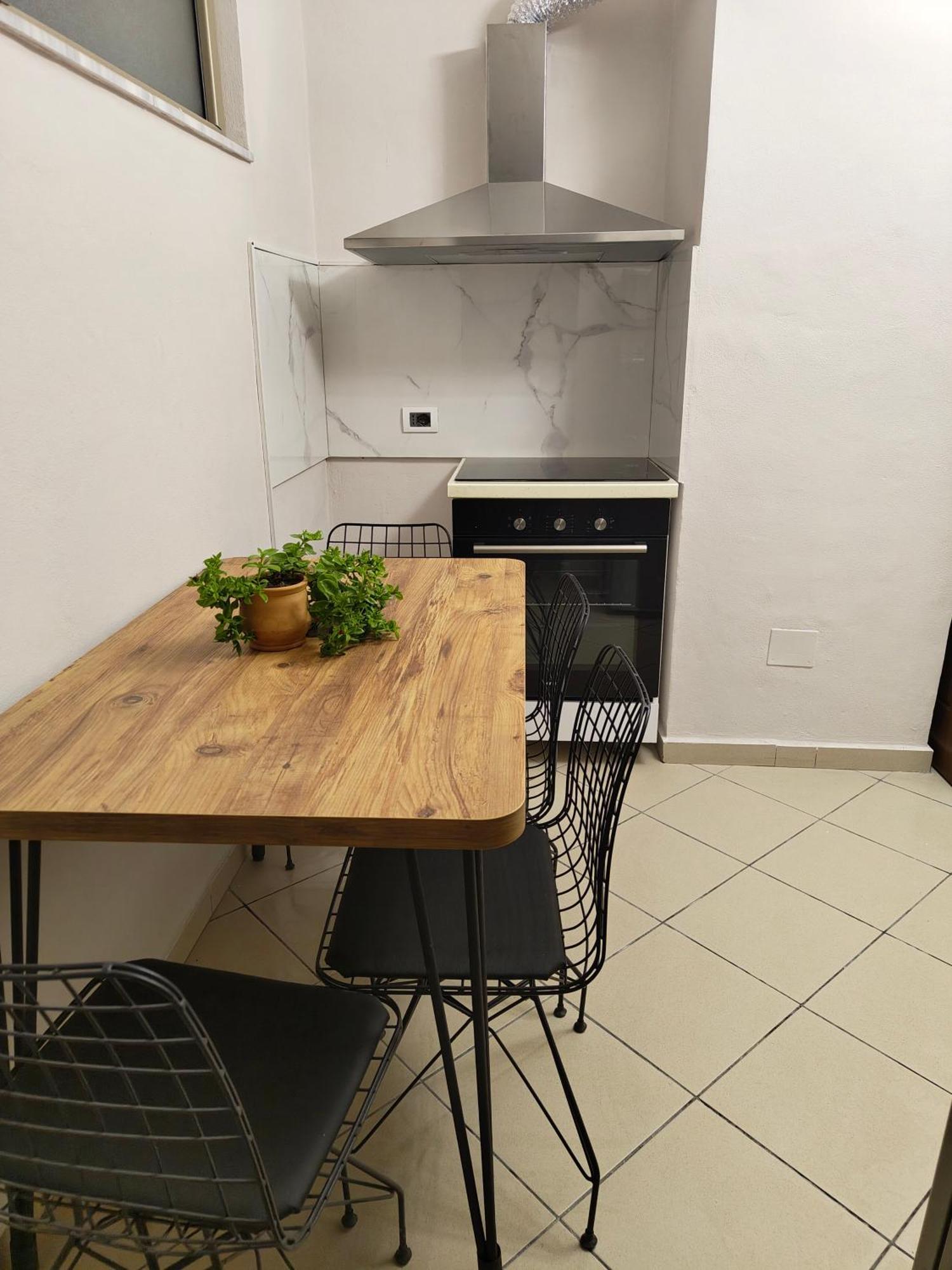 Erli Apartment Shkodra Exterior foto